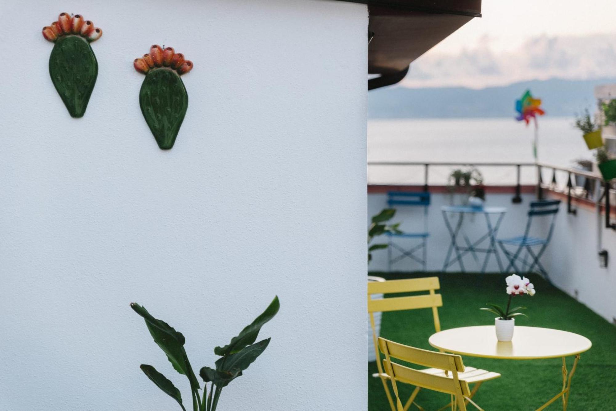 B&B Fuori Squadro - In Centro Con Terrazza Relax Vista Mare Reggio di Calabria Zewnętrze zdjęcie