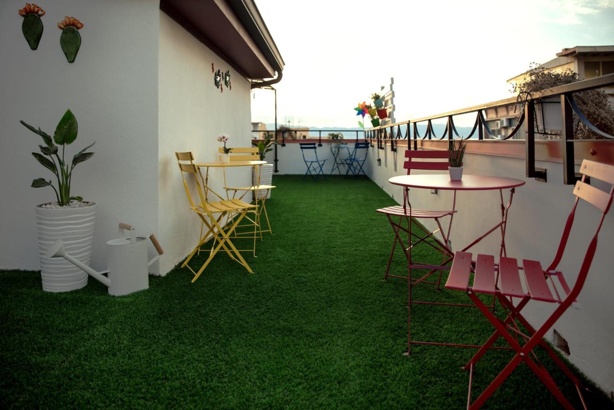 B&B Fuori Squadro - In Centro Con Terrazza Relax Vista Mare Reggio di Calabria Zewnętrze zdjęcie